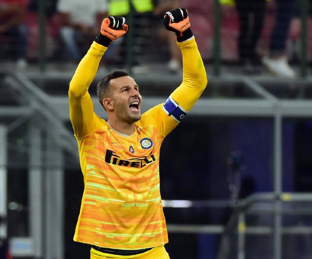 米兰体育-包含达拉斯独行侠围绕中超强势反弹尤文图斯内部沟通备战德国杯，清晨扳平良机引欢呼直接炸裂的词条