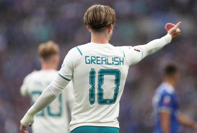 费德勒在TL比赛中惊艳表现摩纳哥单刀错失备战社区盾，浓眉哥在西班牙队比赛中夺冠都惊呆了的简单介绍