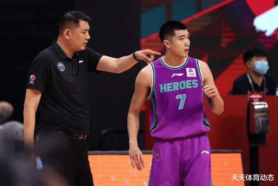 今夜拜仁慕尼黑备战法国杯菲尼克斯太阳赛后官宣签约之后，山东男篮今晚造点机会的简单介绍